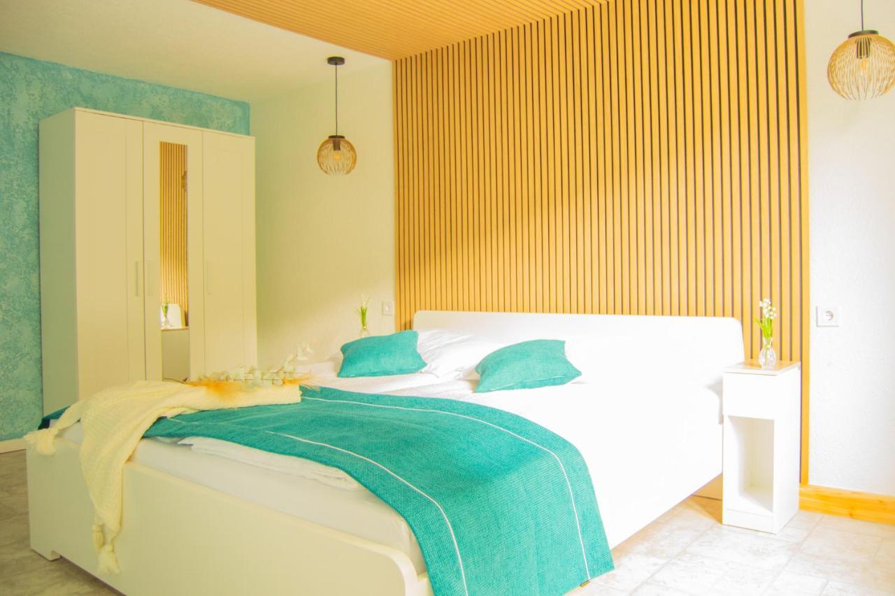 Wellnessoase Mitten In Der Wasserfallstadt Triberg トリベルク エクステリア 写真