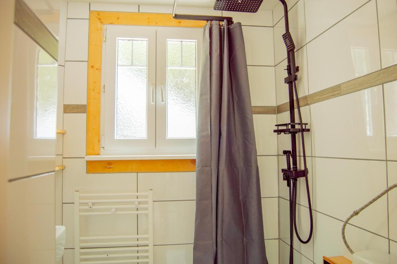 Wellnessoase Mitten In Der Wasserfallstadt Triberg トリベルク エクステリア 写真