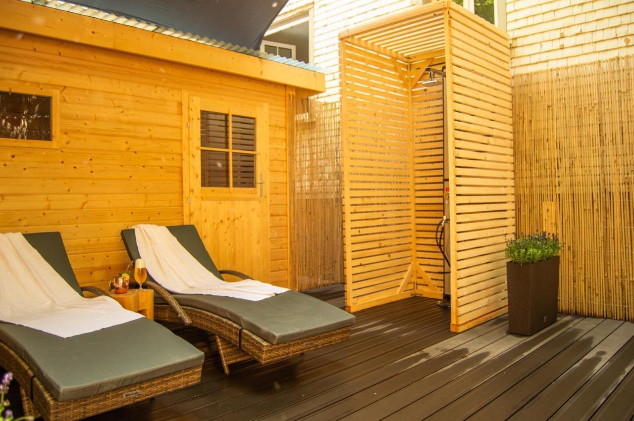 Wellnessoase Mitten In Der Wasserfallstadt Triberg トリベルク エクステリア 写真