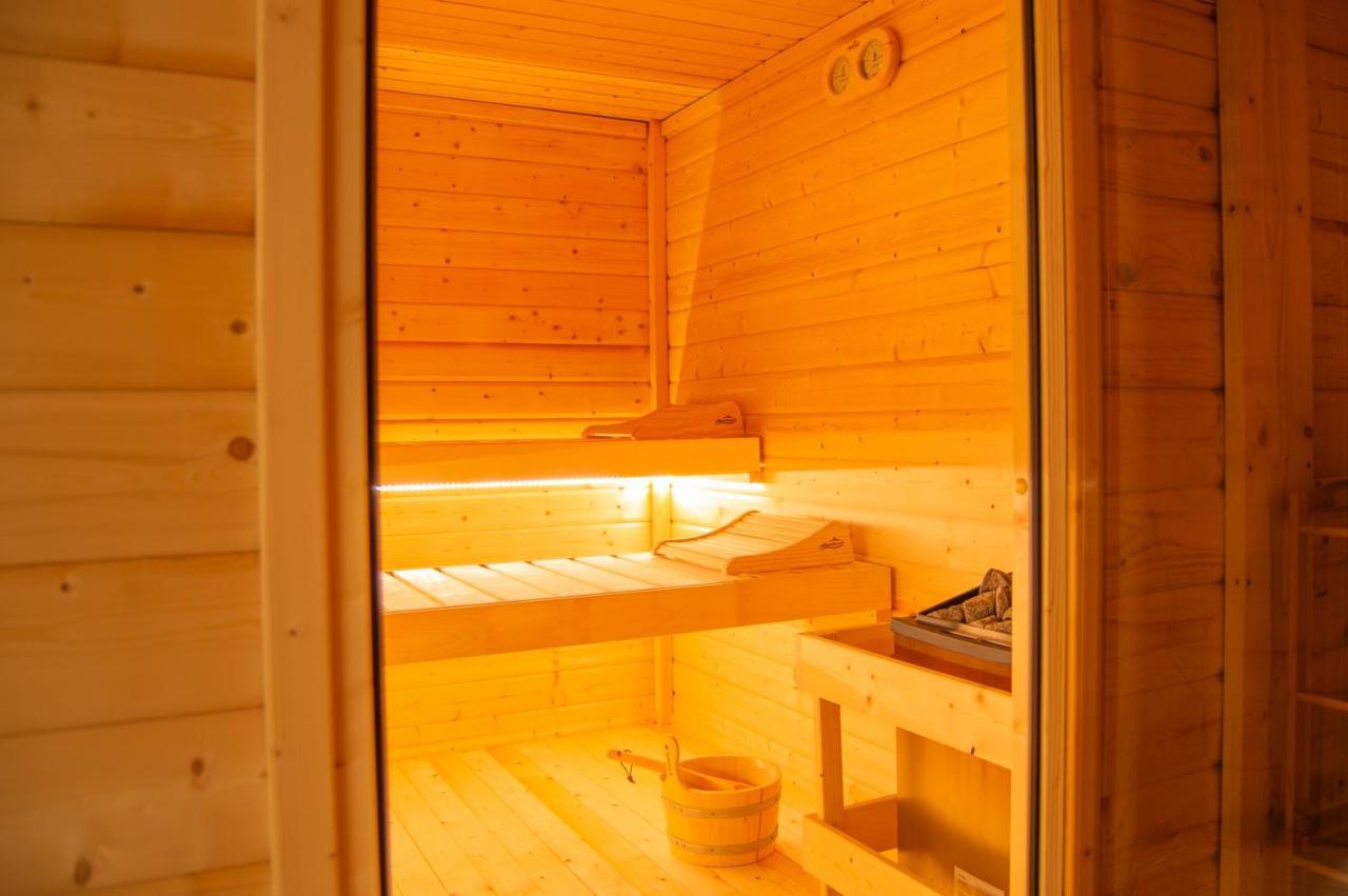 Wellnessoase Mitten In Der Wasserfallstadt Triberg トリベルク エクステリア 写真